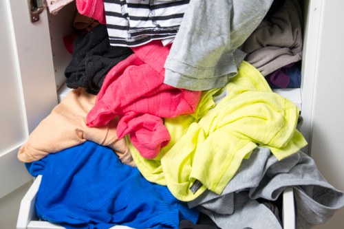 Van delivering sorted waste to a materials recovery facility